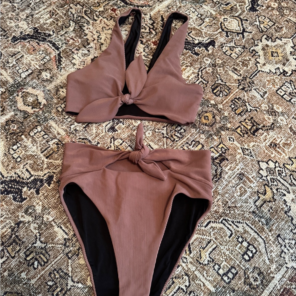 Beach Riot Mauve Bikini Set Size S Never Worn
